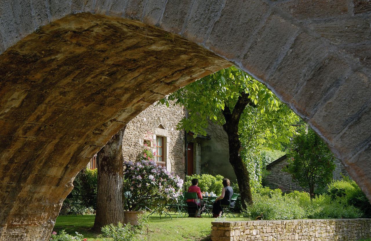Le Vieux Pont Hotel Belcastel Kültér fotó